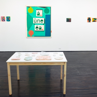 Hyperallergic Review of "á ùne éa"